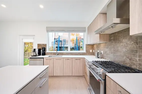 30 3597 Malsum Drive, North Vancouver For Sale - image 5