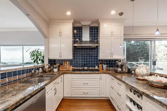 1 2278 Folkestone Way, West Vancouver For Sale - image 15