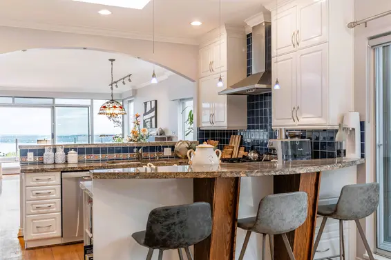 1 2278 Folkestone Way, West Vancouver For Sale - image 17