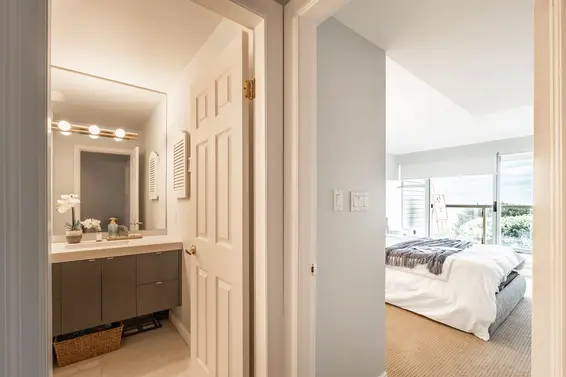 1 2278 Folkestone Way, West Vancouver For Sale - image 35