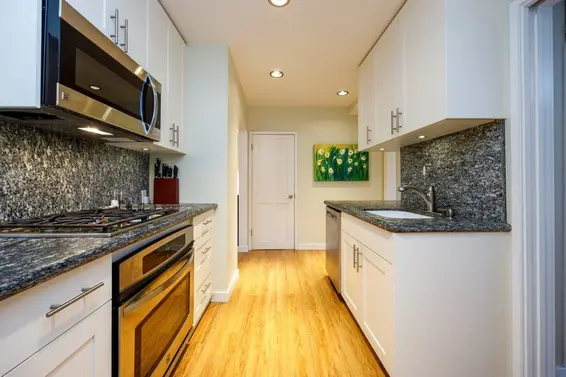 3519 Allan Road, North Vancouver For Sale - image 6