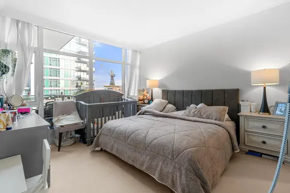 204 175 Victory Ship Way, North Vancouver For Sale - image 28