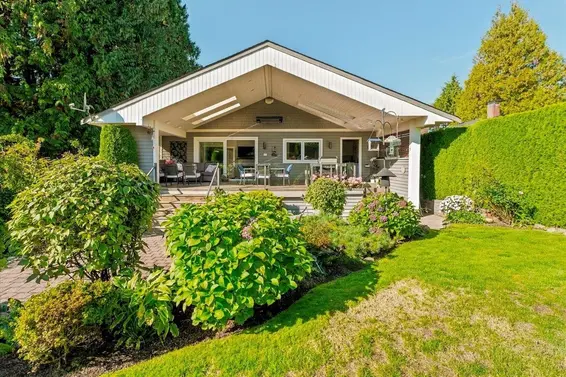 1160 14th Street, West Vancouver For Sale - image 1