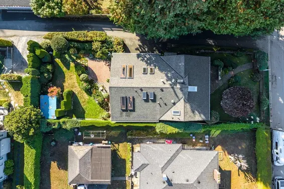 1160 14th Street, West Vancouver For Sale - image 33