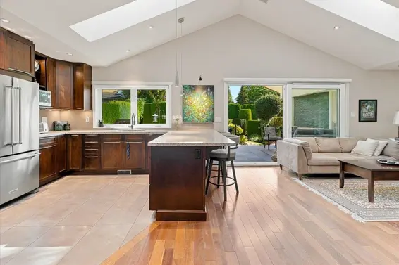 1160 14th Street, West Vancouver For Sale - image 5