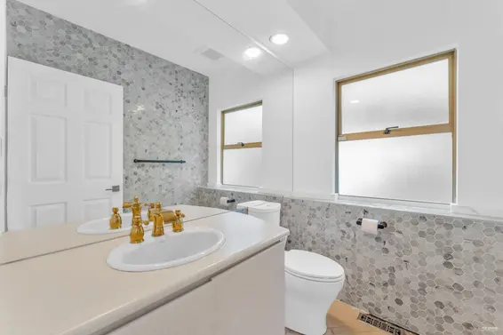 4809 Northwood Place, West Vancouver For Sale - image 17