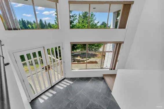 4809 Northwood Place, West Vancouver For Sale - image 2
