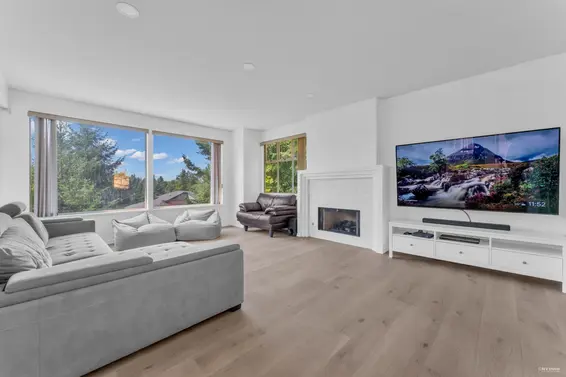 4809 Northwood Place, West Vancouver For Sale - image 3
