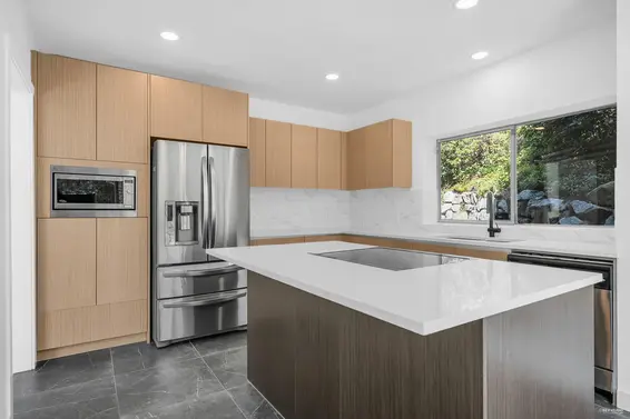 4809 Northwood Place, West Vancouver For Sale - image 8