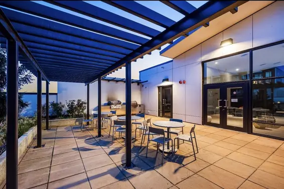 2005 1401 Hunter Street, North Vancouver For Sale - image 8