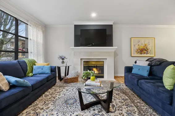 205 3151 Woodbine Drive, North Vancouver For Sale - image 9