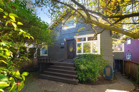 219 East 29th Street, North Vancouver