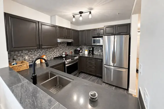 504 137 West 17th Street, North Vancouver For Sale - image 7