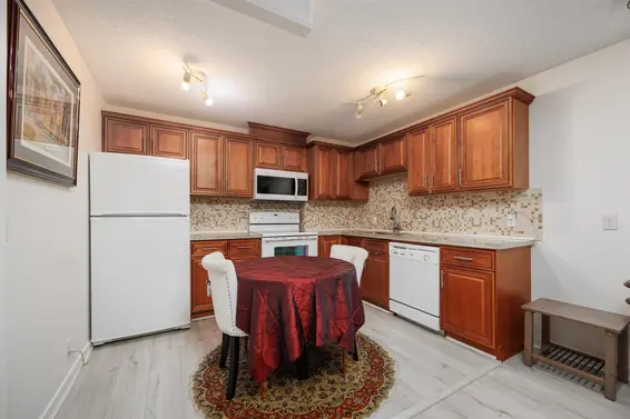 1001 2012 Fullerton Avenue, North Vancouver For Sale - image 33
