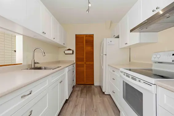 6432 Douglas Street, West Vancouver For Sale - image 11