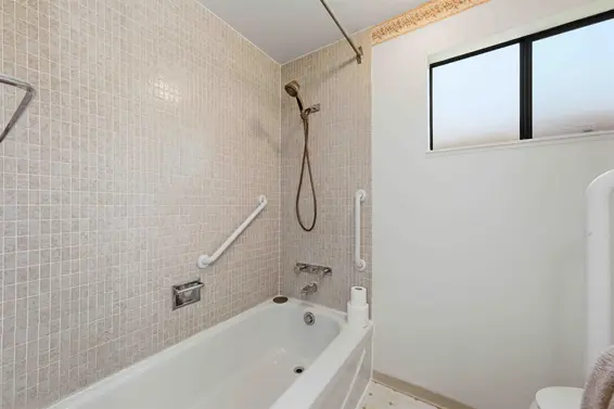 6432 Douglas Street, West Vancouver For Sale - image 19
