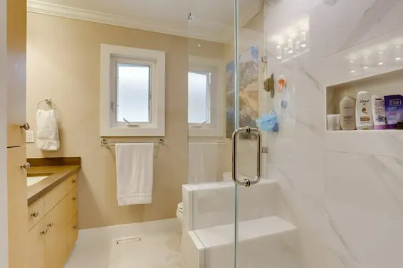 205 East 28th Street, North Vancouver For Sale - image 17