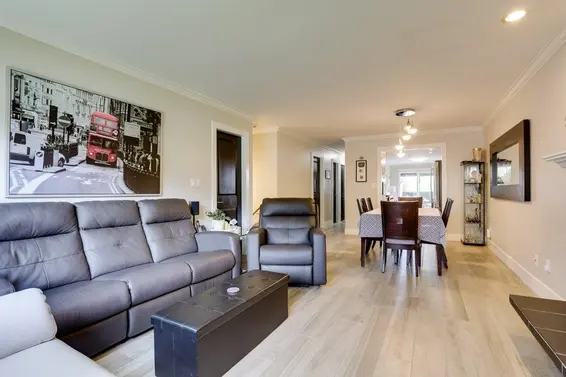 205 East 28th Street, North Vancouver For Sale - image 6