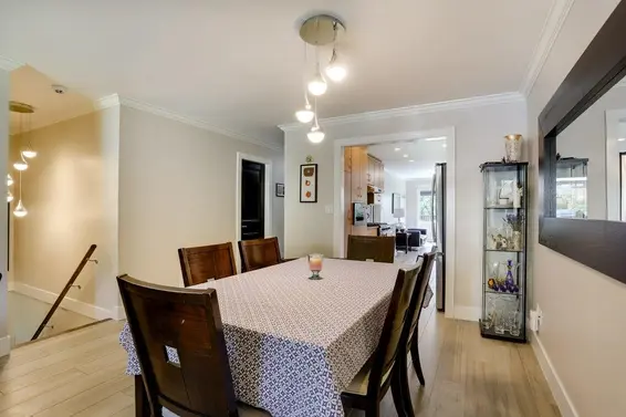 205 East 28th Street, North Vancouver For Sale - image 7