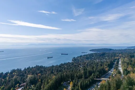 2611 Chelsea Court, West Vancouver For Sale - image 2