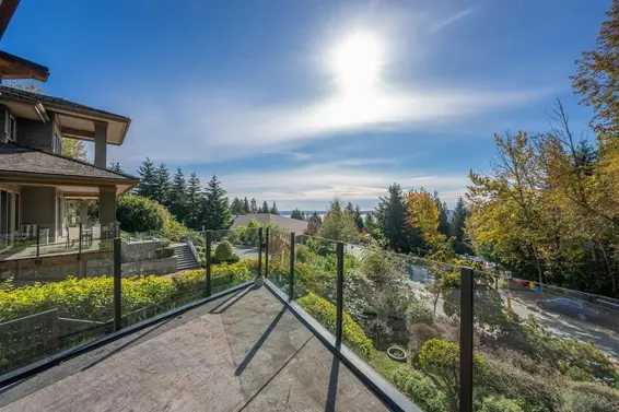 2611 Chelsea Court, West Vancouver For Sale - image 8