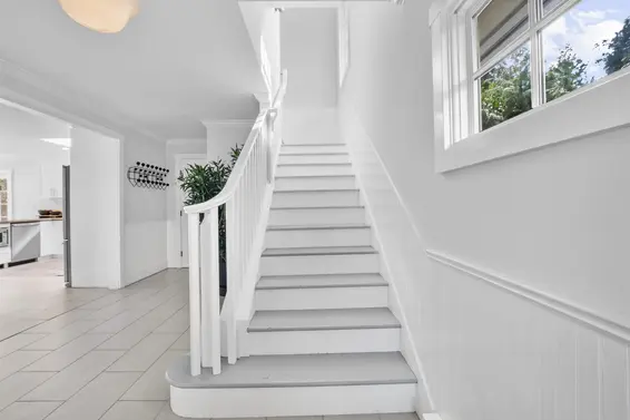 5478 Greenleaf Road, West Vancouver For Sale - image 23