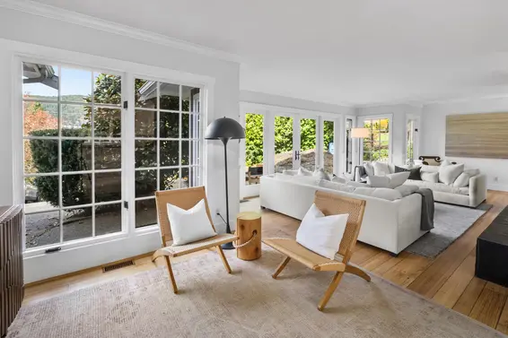 5478 Greenleaf Road, West Vancouver For Sale - image 8