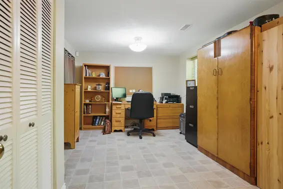 3670 Rutherford Crescent, North Vancouver For Sale - image 16