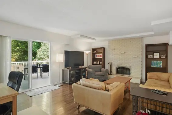 3670 Rutherford Crescent, North Vancouver For Sale - image 3