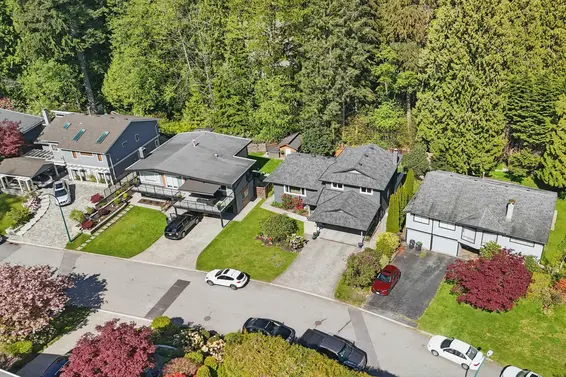 3670 Rutherford Crescent, North Vancouver For Sale - image 31