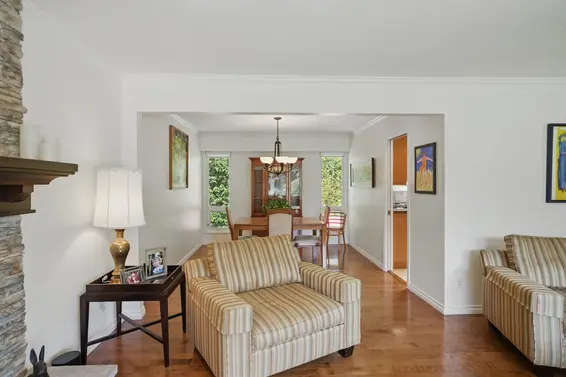 3670 Rutherford Crescent, North Vancouver For Sale - image 4