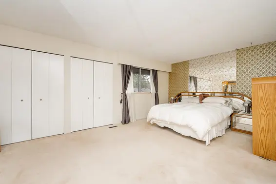 1976 Purcell Way, North Vancouver For Sale - image 8