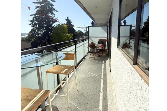 303 441 East 3rd Street, North Vancouver For Sale - image 31
