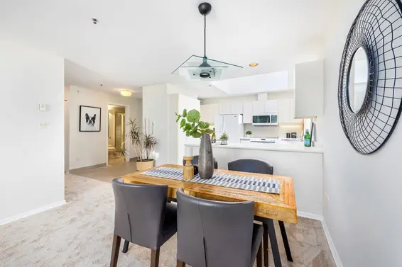 205 565 17th Street, West Vancouver For Sale - image 11