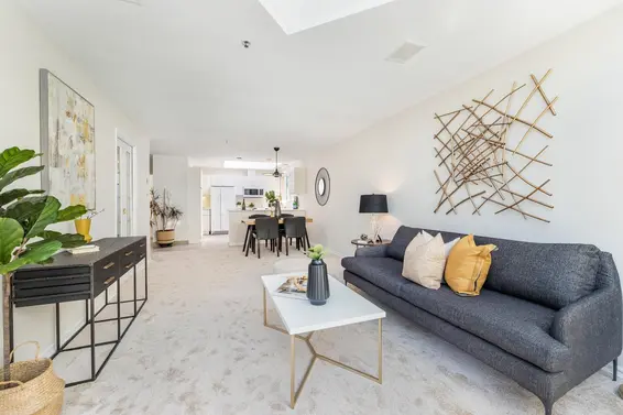 205 565 17th Street, West Vancouver For Sale - image 9