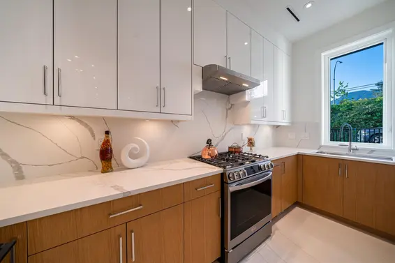 214 West 24th Street, North Vancouver For Sale - image 17