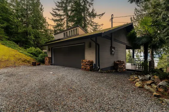 470 Timbertop Drive, Lions Bay For Sale - image 3