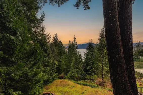 470 Timbertop Drive, Lions Bay For Sale - image 38