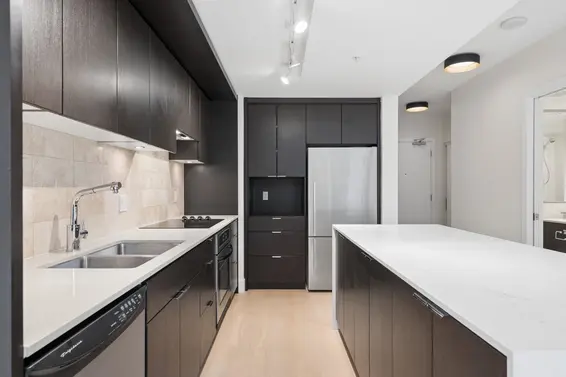 306 1320 Chesterfield Avenue, North Vancouver For Sale - image 7