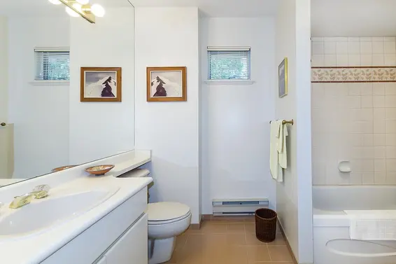 6760 Batchelor Bay Place, West Vancouver For Sale - image 33