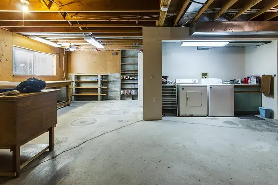 6760 Batchelor Bay Place, West Vancouver For Sale - image 38