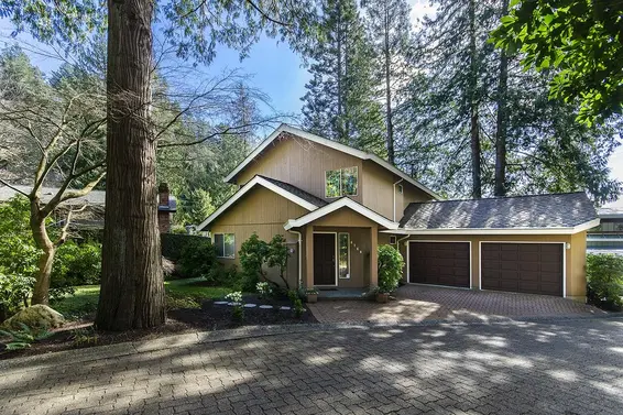 6760 Batchelor Bay Place, West Vancouver For Sale - image 4