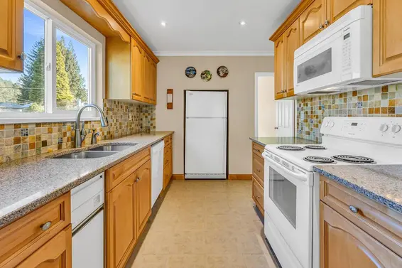 2251 Berkley Avenue, North Vancouver For Sale - image 10