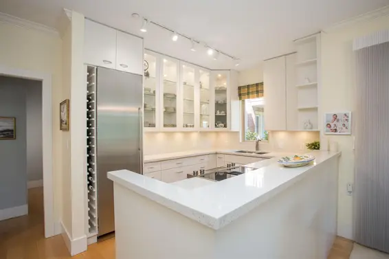 110 843 22nd Street, West Vancouver For Sale - image 2