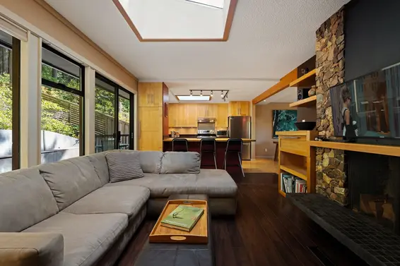2344 Hyannis Drive, North Vancouver For Sale - image 11