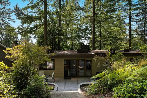 2344 Hyannis Drive, North Vancouver For Sale - image 20