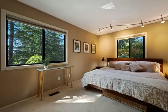 2344 Hyannis Drive, North Vancouver For Sale - image 23