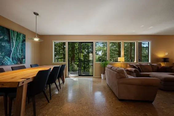 2344 Hyannis Drive, North Vancouver For Sale - image 4