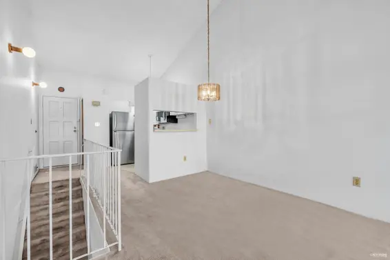 410 1363 Clyde Avenue, West Vancouver For Sale - image 5