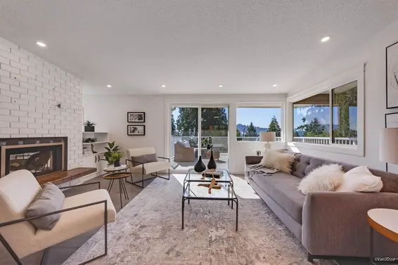 667 Plymouth Drive, North Vancouver For Sale - image 4
